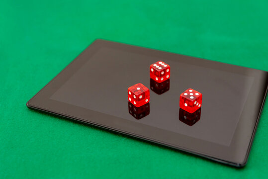 Mitos dan Fakta tentang Slot Gampang Maxwin di WhatsApp